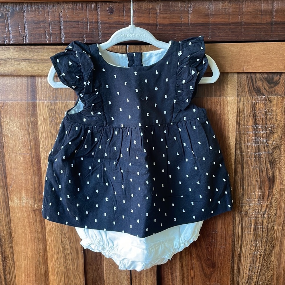 Brand new, black and white Janie and Jack dress size 3 to 6 months
